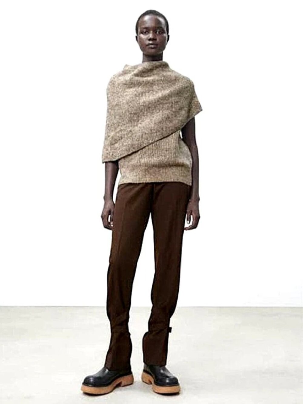 NEW Zara Asymmetrical Sleeveless Knit Sweater Vest Size S Oatmeal Brown NWT - Picture 2 of 8